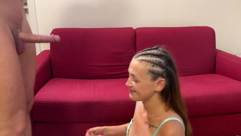 Fantom Videos: Muka Lola Desire Dipergunakan Seperti Sasaran Air Mani