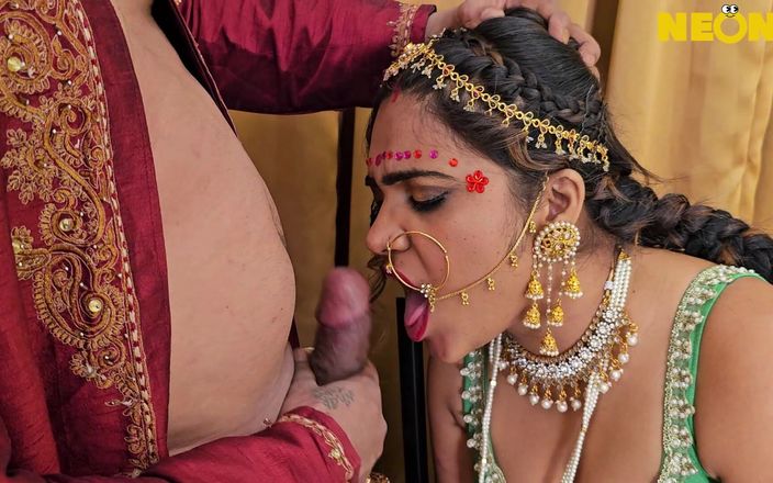 Indian Savita Bhabhi: Dulha Dulhan度蜜月的印度情侣