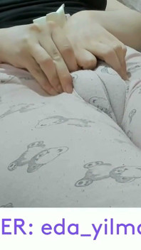 Camel Toe- Puffed Pussy- Swollen Pussy- Big Pussy- Turkish MILF- Turkish Porn- Pajamas