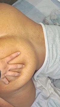 Mora ricca con un corpo eccellente urla con piacere quando sente tutto il mio cazzo dentro di lei