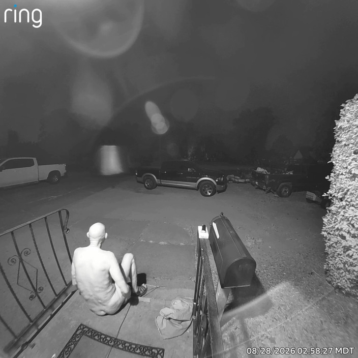 Ridge Runner: Solo Dildo Play in Front Yard - Exposed for All to...