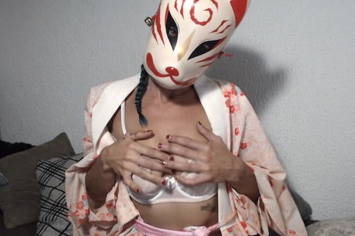 Goddess Maya: Geisha with the Mask