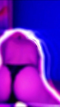 Lady angela in topless culo ipnotizzato pov effetti visivi capezzoli Piecrings Sottotettona tatuata dea miLF
