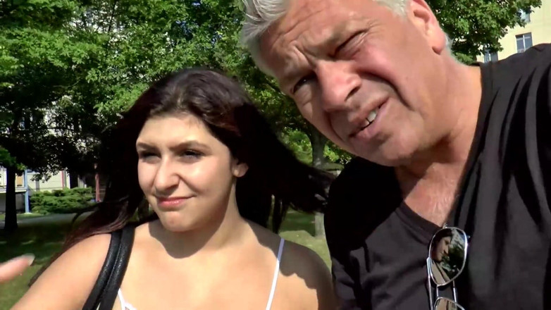 Best Amateur Sex: Pretty Girls Gets Hooked up on Strangers and Gets Fucked...