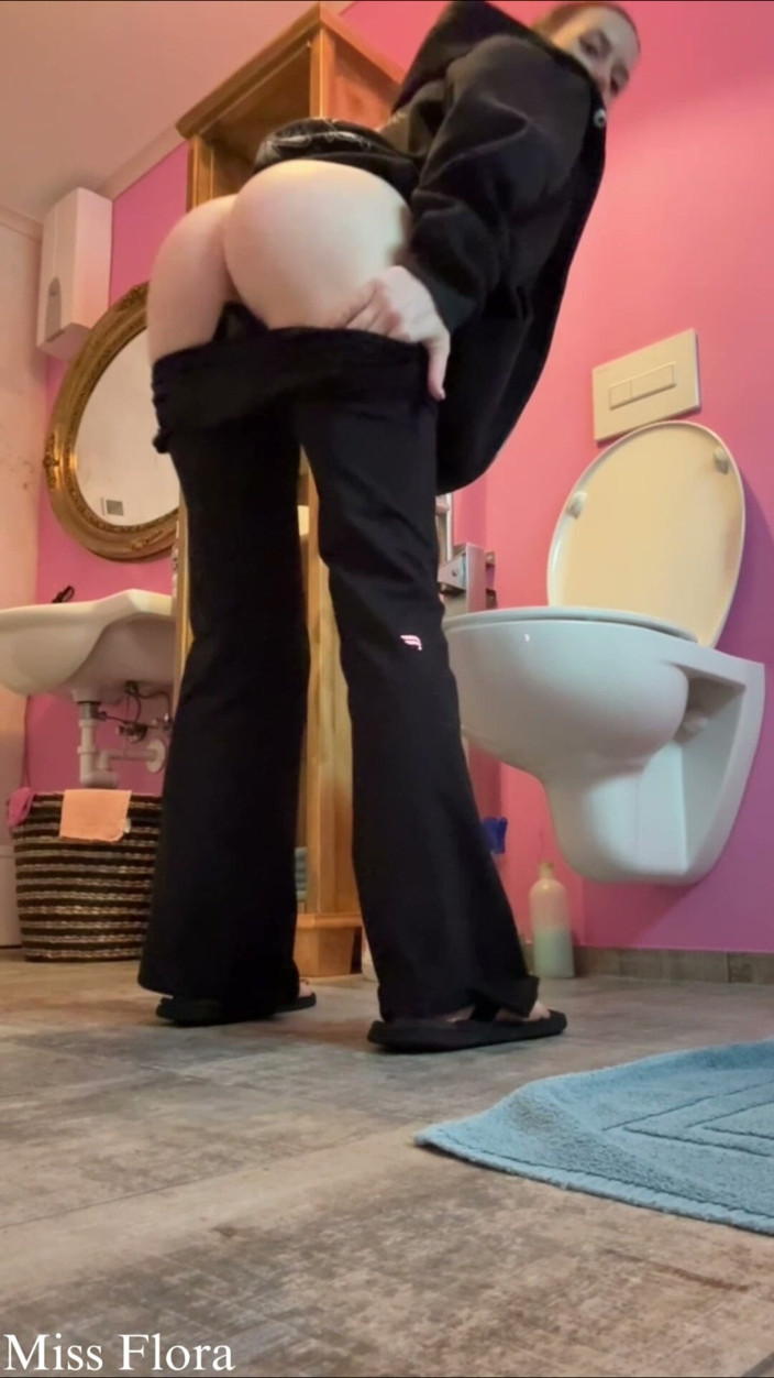 Miss Flora: Quick Piss in the Toilet in Casual Clothes &amp; Flip Flops
