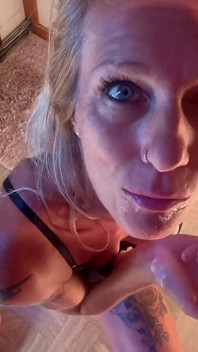 GILF POV Deepthroat і Swallow, благає про Золотий Душ Кінець