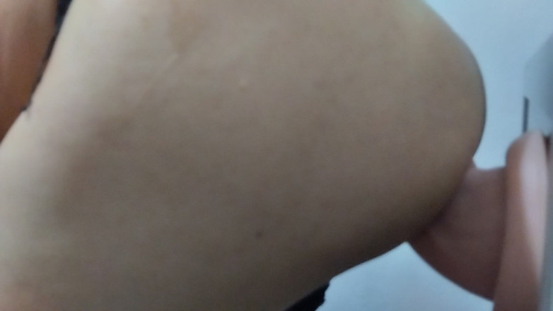 Davidhotsea: Masturbación anal con mi consolador