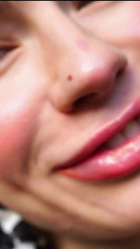 Sensual Golden Melting Kiss