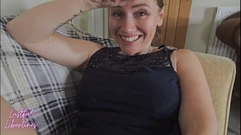 Adik tiriku yang dewasa pengen dientot sama teman kencan di pesta natalnya