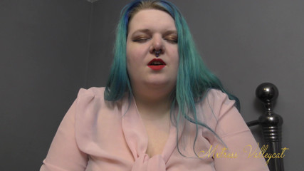 Mxtress Valleycat: Mesmerising my tits