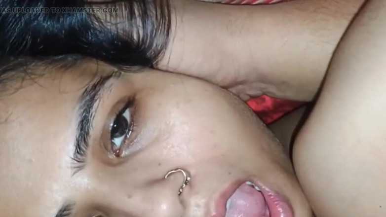 Hot Sis: 남편과 하드코어 섹스하는 Latika 거유