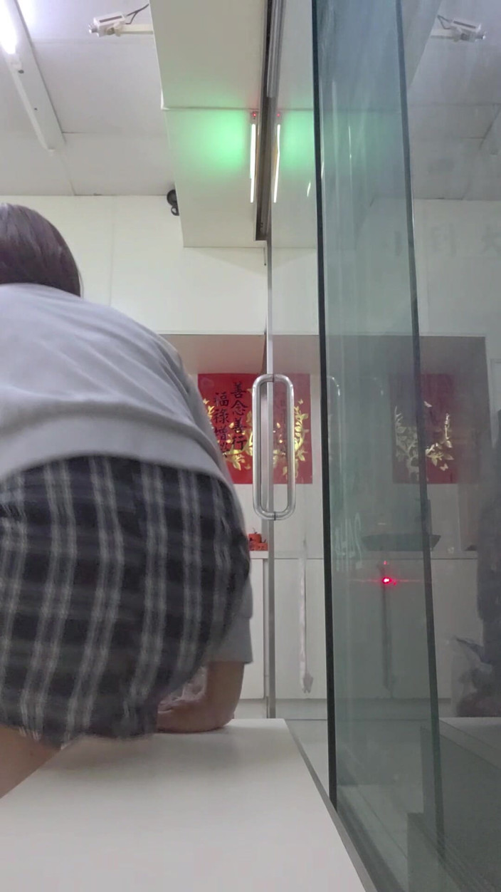 Taiwancdgirl: 红色的蕾丝内裤