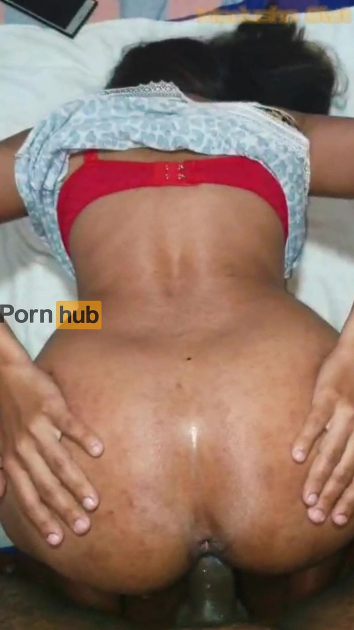 Tiyana: Uncel navštíví náš dům a šuká mi všechny díry