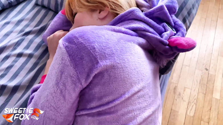 Sweetie Fox: Teen in the Kigurumi suck and hardcore sex after waking...