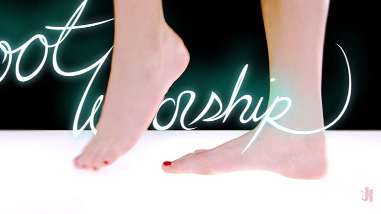 Foot Worship by Kink: Madrasta querida