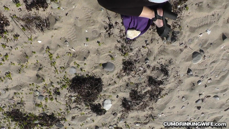 Cumdrinking Wife: oleh ramai orang asing di pantai biasa