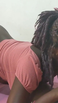 Dikke kont freaky college sexy zwart dik meisje neukt en zuigt een grote lul dread hoofd slet - Jhodez