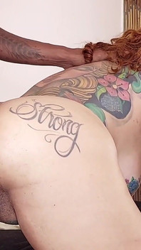 Stříkání na velké černé péro, anální creampie a výhřez