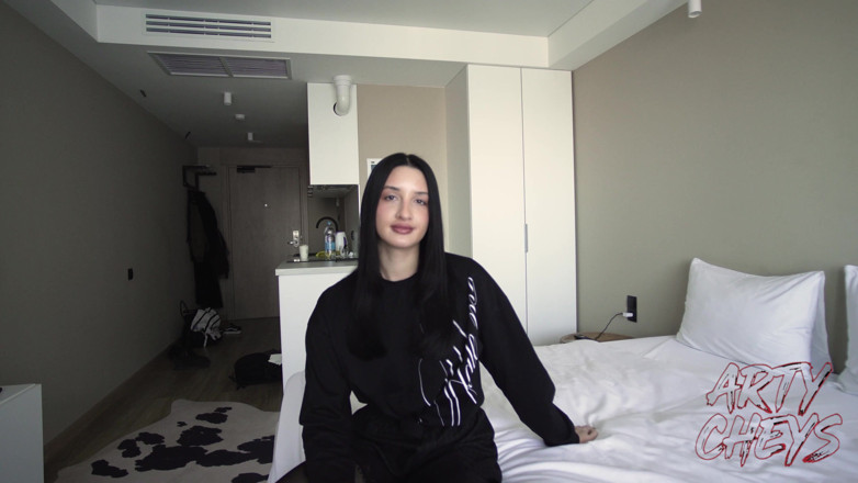 Bymyfans: Sexy Brunette, Loves to Take a Big Dick in Her...