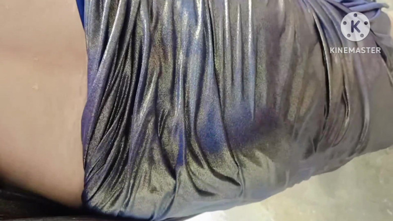 Ankurpriya000: Indický bhabhi se koupe v Sari, když devar vidí bhabhi,...