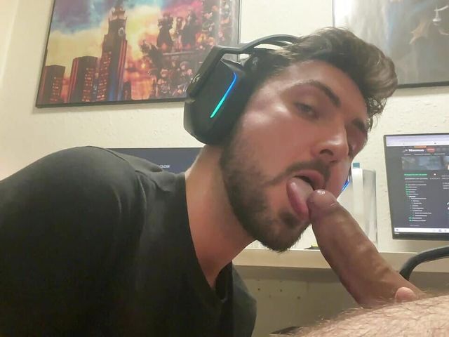 He Suck My Big Dick After Gaming (Nenes gaymers)