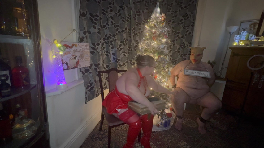Mrs Kinkmas Christmas Story with Satana's Piggy. (Aa experiences ltd)