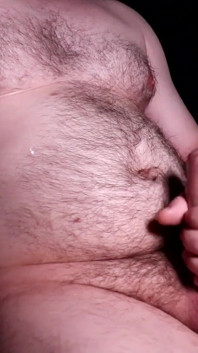 Uhri 2x nesestříhaná masturbace ptáka a zpomalený výstřik