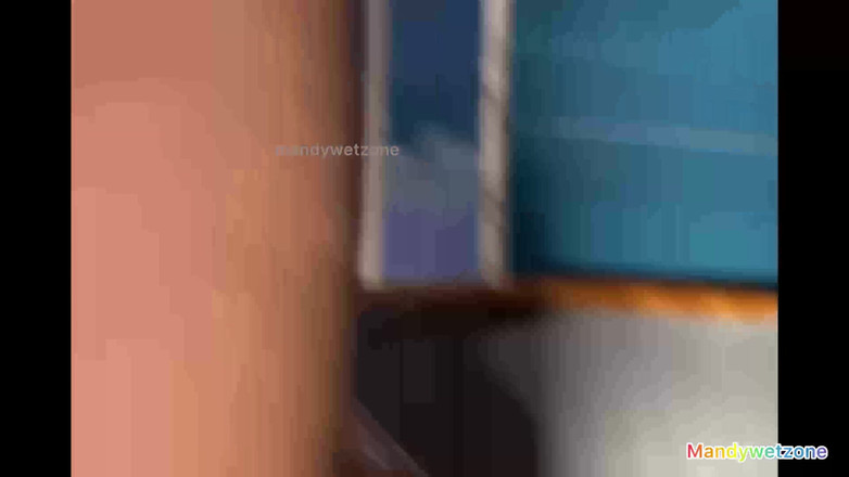 Mandywetzone: La gran amiga de mi novia viene de visita y...