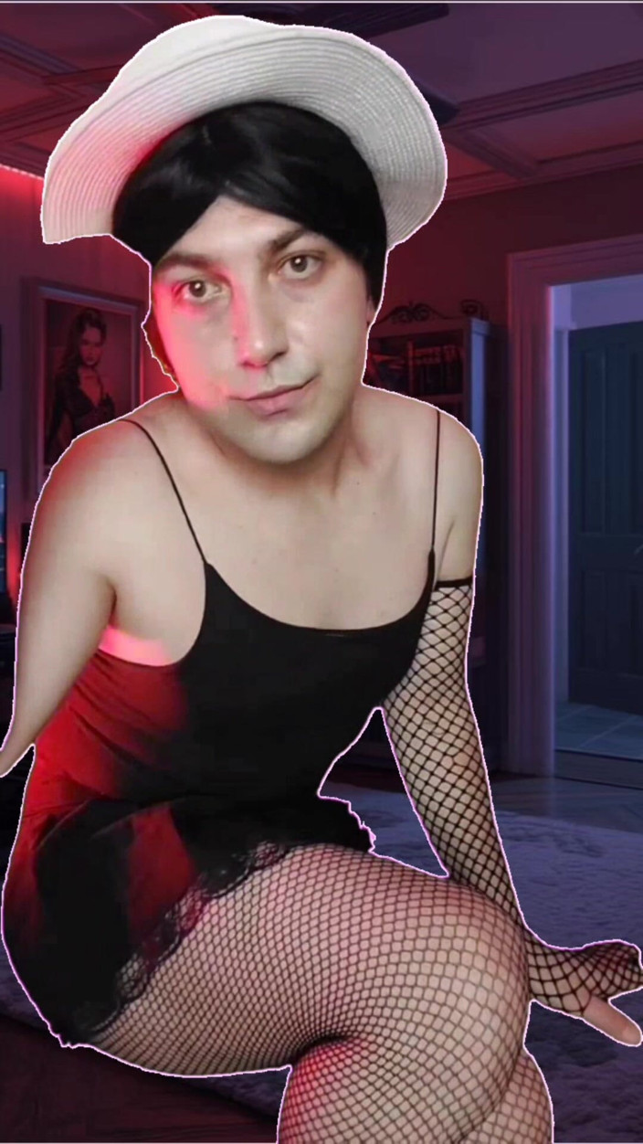 Kitty_Cross: 4 ông chủ goth femboy cơ thể ngon lành bộ ngực...