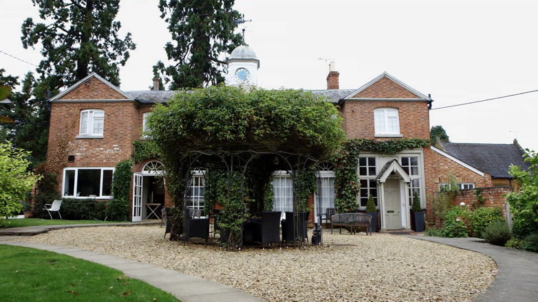 DaringPureXXX: Un ritiro di campagna
