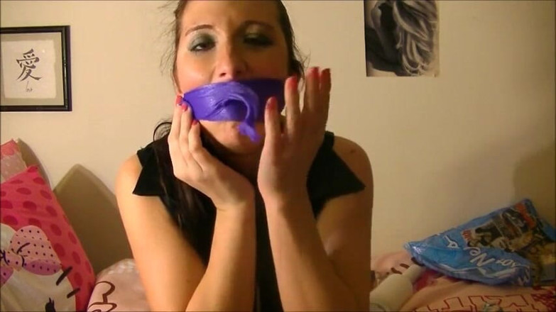 Selfgags classic: 50 นาทีกลืนหีดildo เอง!