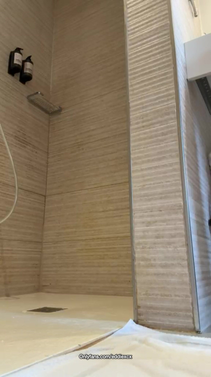 eddiexcxc: Twink Shower