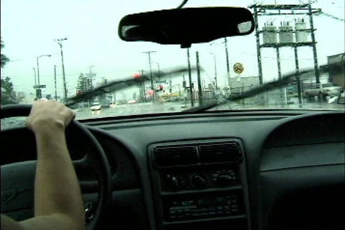 Goldenxtapes: 격렬한 핑거링 세션의 핫한 갈색 머리와 금발 아가씨