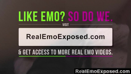 Real Emo Exposed: Skutečná emo odhalena - třese svým dokonalým zadkem na přítelově péru