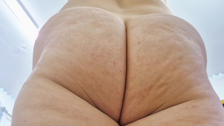 Tina and edward: Sniff My Ass