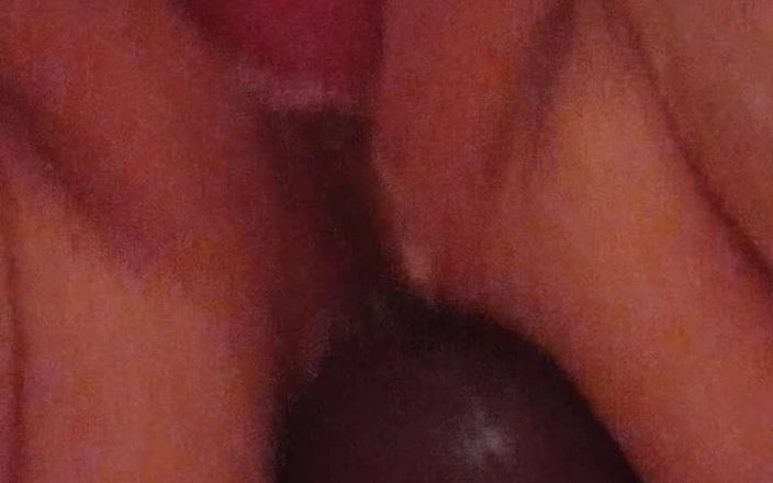 Daantje: Making My Wet Pussy Cum Good