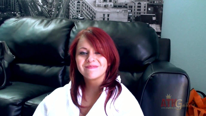 ATKIngdom Fans: 驚きの赤毛ティーン