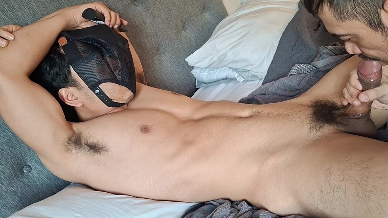 Bare skin man: Impossible Not to Cum Deep Oral