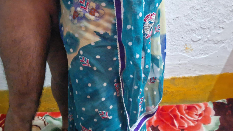 Busty Banuu: Awek pembantu rumah bertetek besar berkongkek