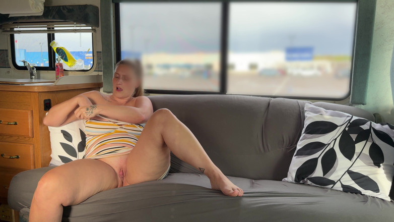 Nerdy Nympho: Cumming in Public Solo Parking Lot Finger Fuck