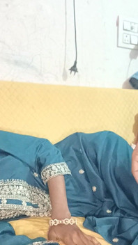 Main Apne Kamsin Byaphrend Ko Uske Sath Itni Jordar Chudaee Karne Ke Lie Bulati Hoon