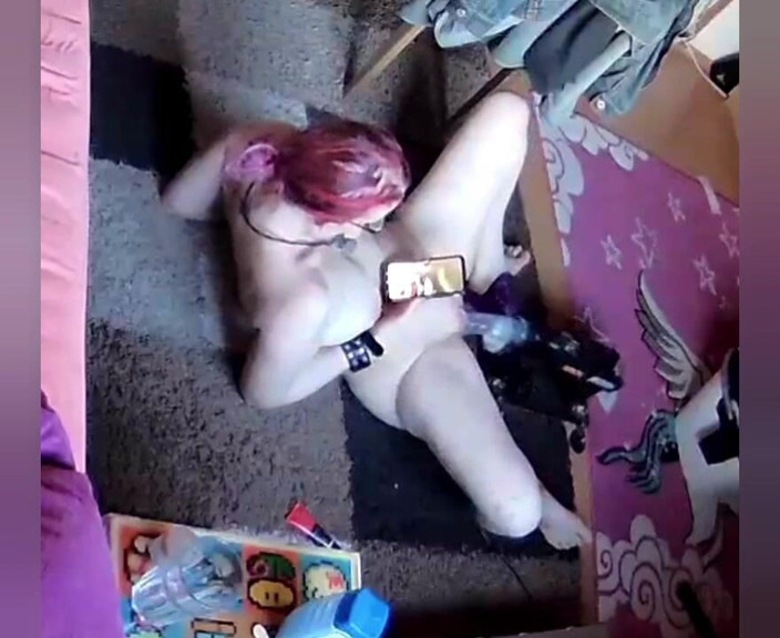 KittieNoOne: Wywiercone obie dziury