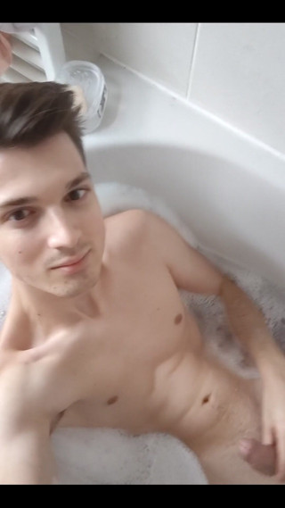 Snauwflake: I Was Lonely During the Weekend