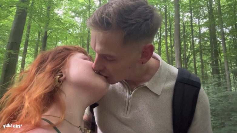 yukinky: My Fan Has a Huge Cock - French Amateur Hiking Public...