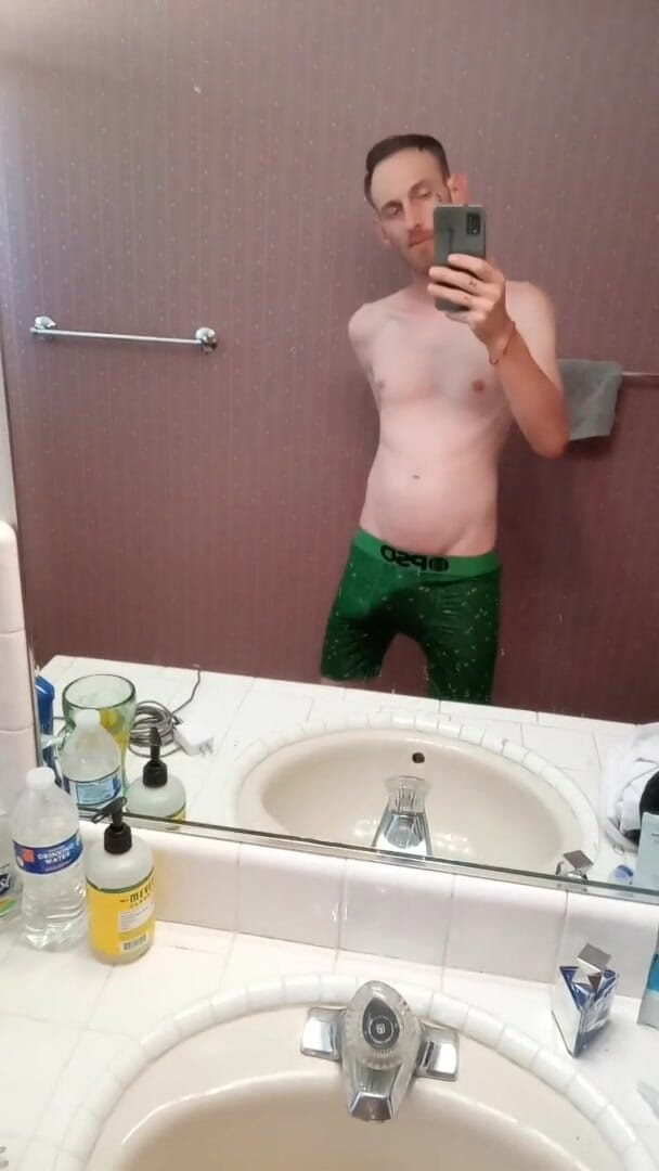 Jack_D_Stranger: 내 자지를 존나게 따먹고 JOI를 기다리는 가장자리에 쓰다듬어