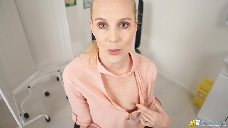 DownblouseJerk: Ariel Anderssen - Děkuji doktore - JOI