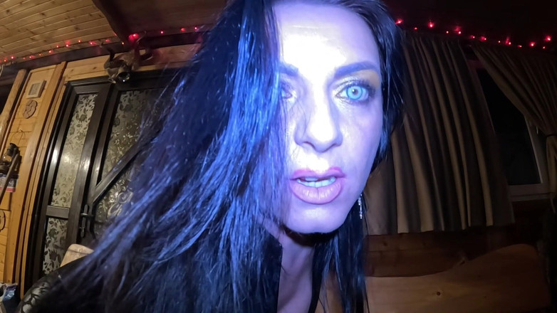 MilfyCalla: Dominacja wampirów JOI - szepty gooning, pluć i posłuszne