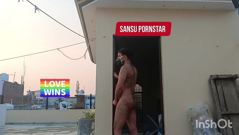 Sansuindia: भारतीय अभिनेता नग्न आउटडोर