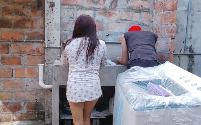 NEGRITA SEXY: My Neighbor Is Doing His Laundry and I Started Inviting...