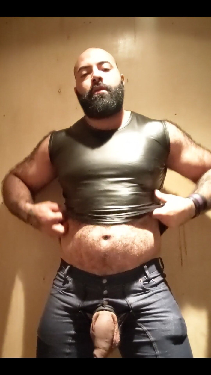 Lobo: Nice Cumshot